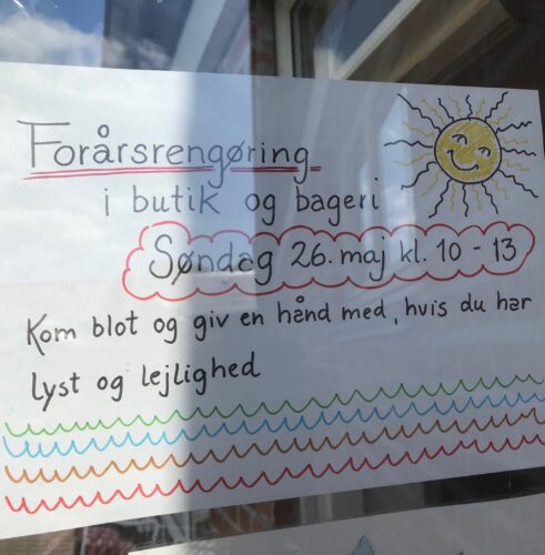 Forårsrengøring i butik og bageri søndag