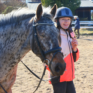 You are currently viewing Rideklub under opsejling – se Finns fotos fra opvisning