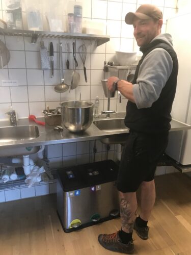 … har du forresten hørt …