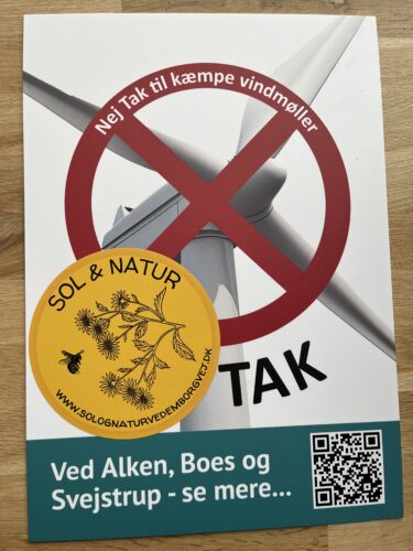 Nye klistermærker og politikere på køretur