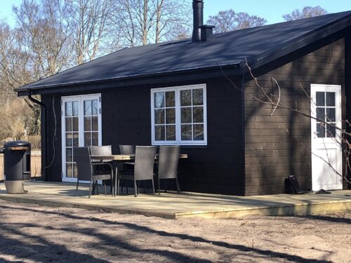 Endnu et sommerhus ved søen til salg