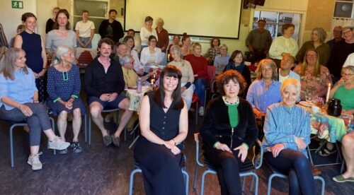 Fuldt hus i mejeriet til tre digtere