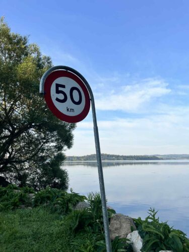 … har du forresten hørt …