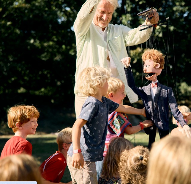 Read more about the article 93 fotos: Mr. Barti, bankovinderne, bartenderne og alle os andre