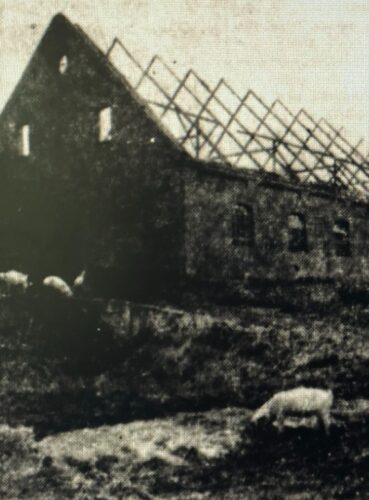 1955: Lynet slog ned og satte ild på på Alken Østergaard