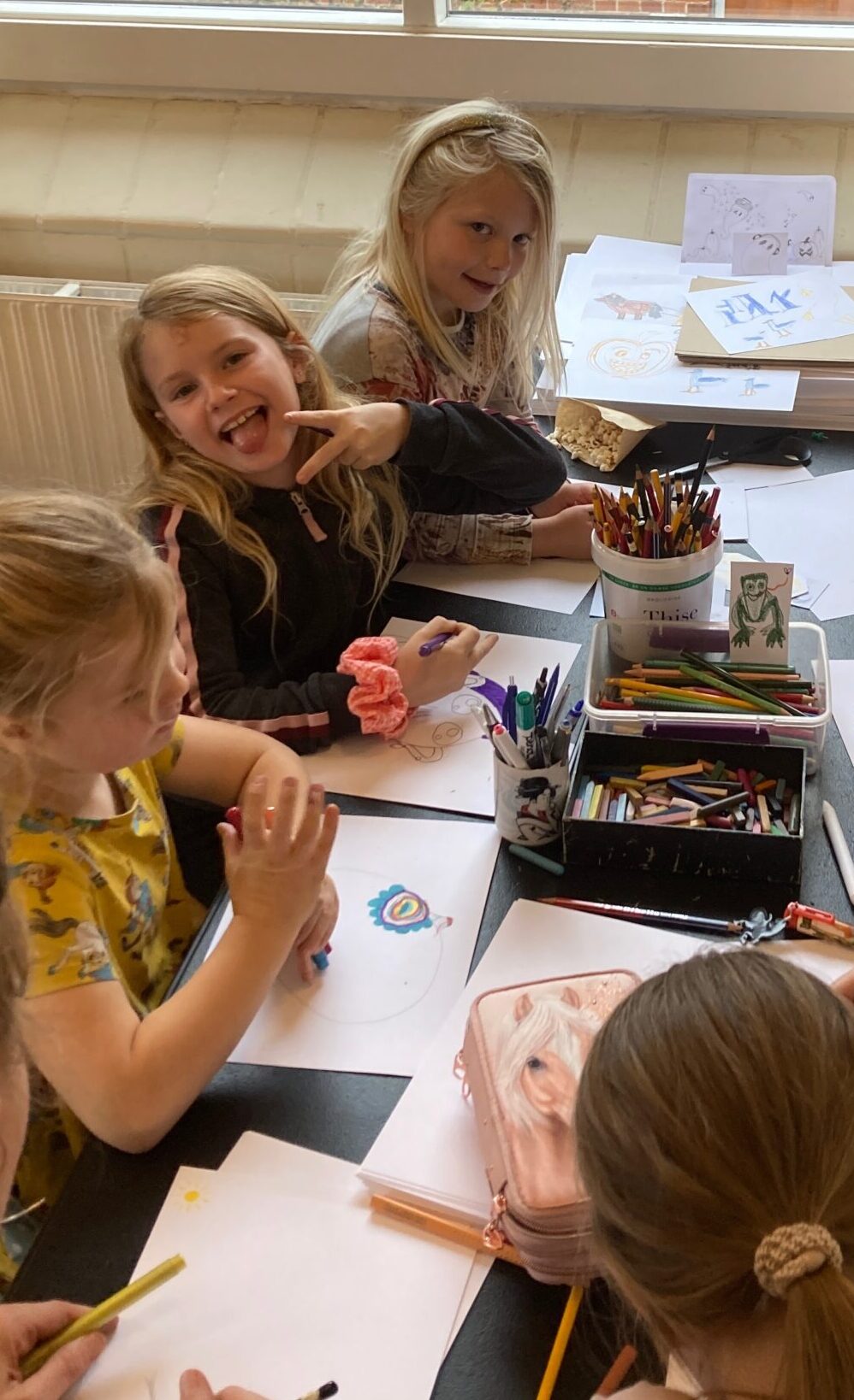 Read more about the article Masser af kunst & håndværk inspirerede, blev solgt og produceret